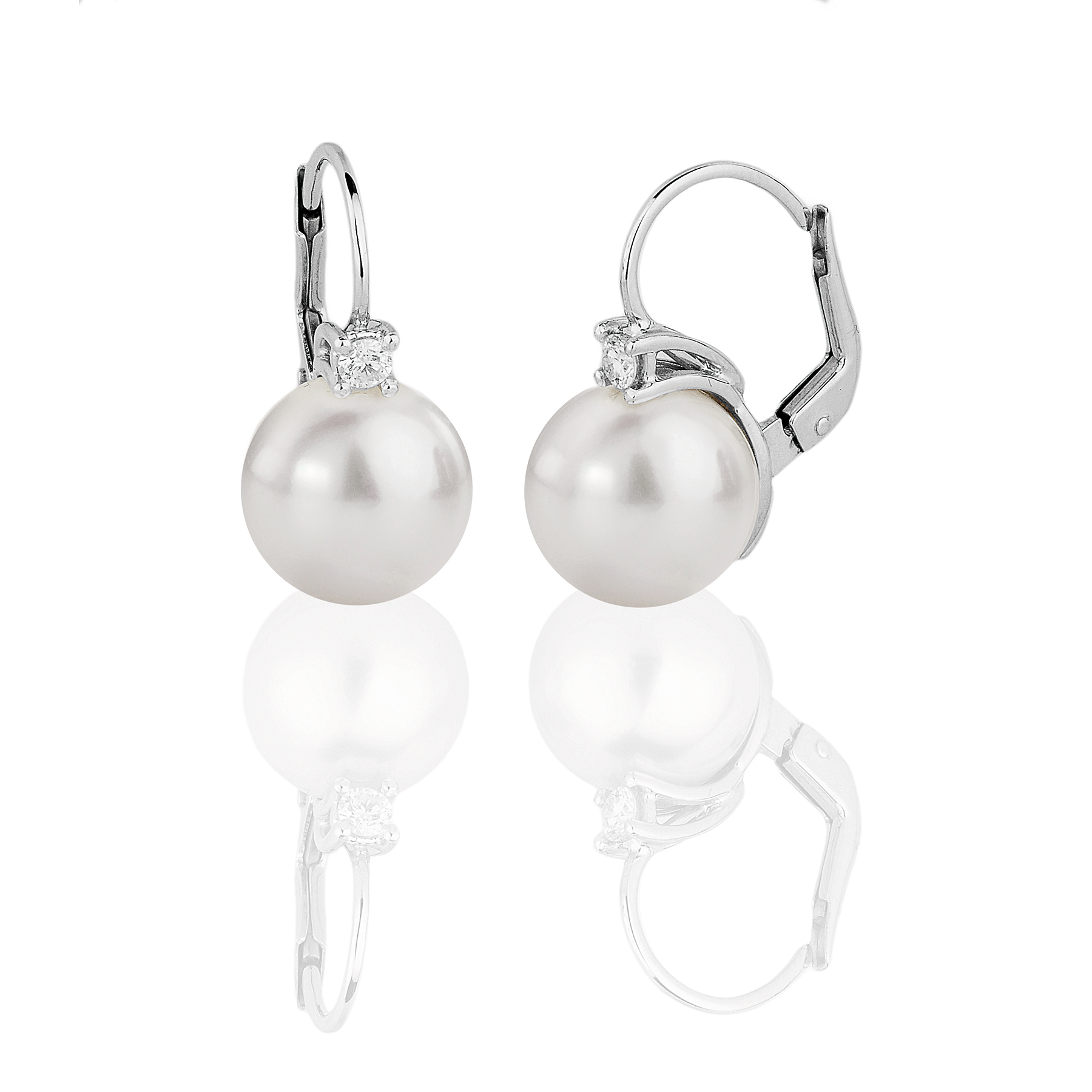 Orecchini pendenti in oro bianco con perle Australiane 10 mm e diamanti taglio brillante (0,14 ct)