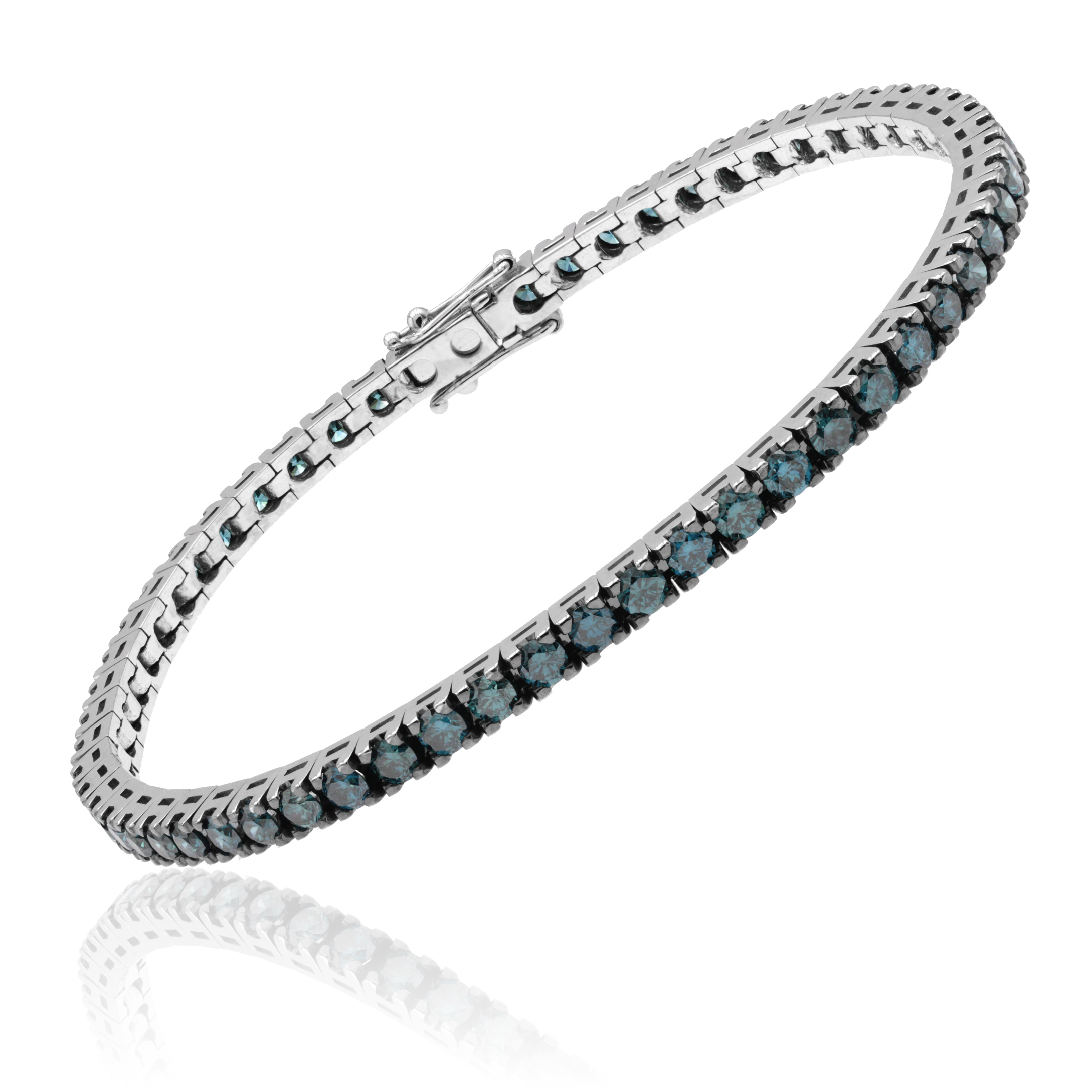 Bracciale tennis in oro bianco con diamanti Blu (ct 4.36)