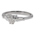 Solitario oro bianco 18 ct con diamante taglio cuore (0,91 ct) + tepper