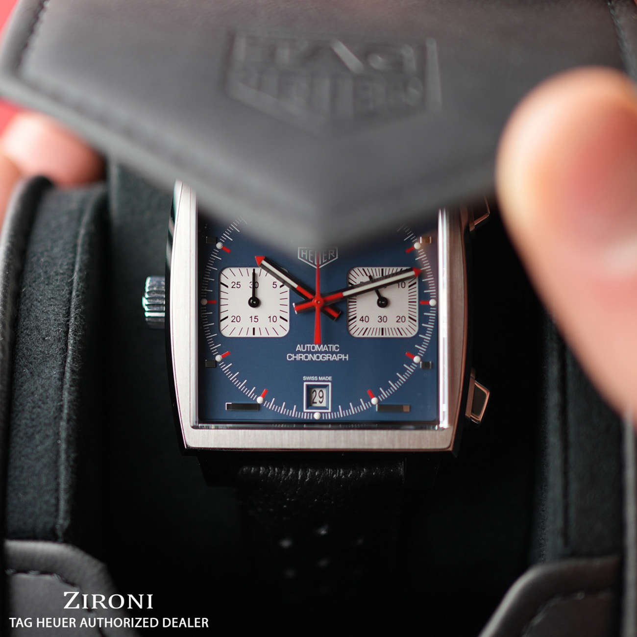 CAW211P.FC6356_2.jpg