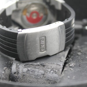 01 635 7595 4194-07 4 25 01_10.jpg