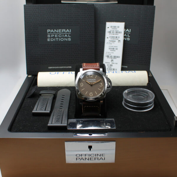 PAM00663_5.jpg