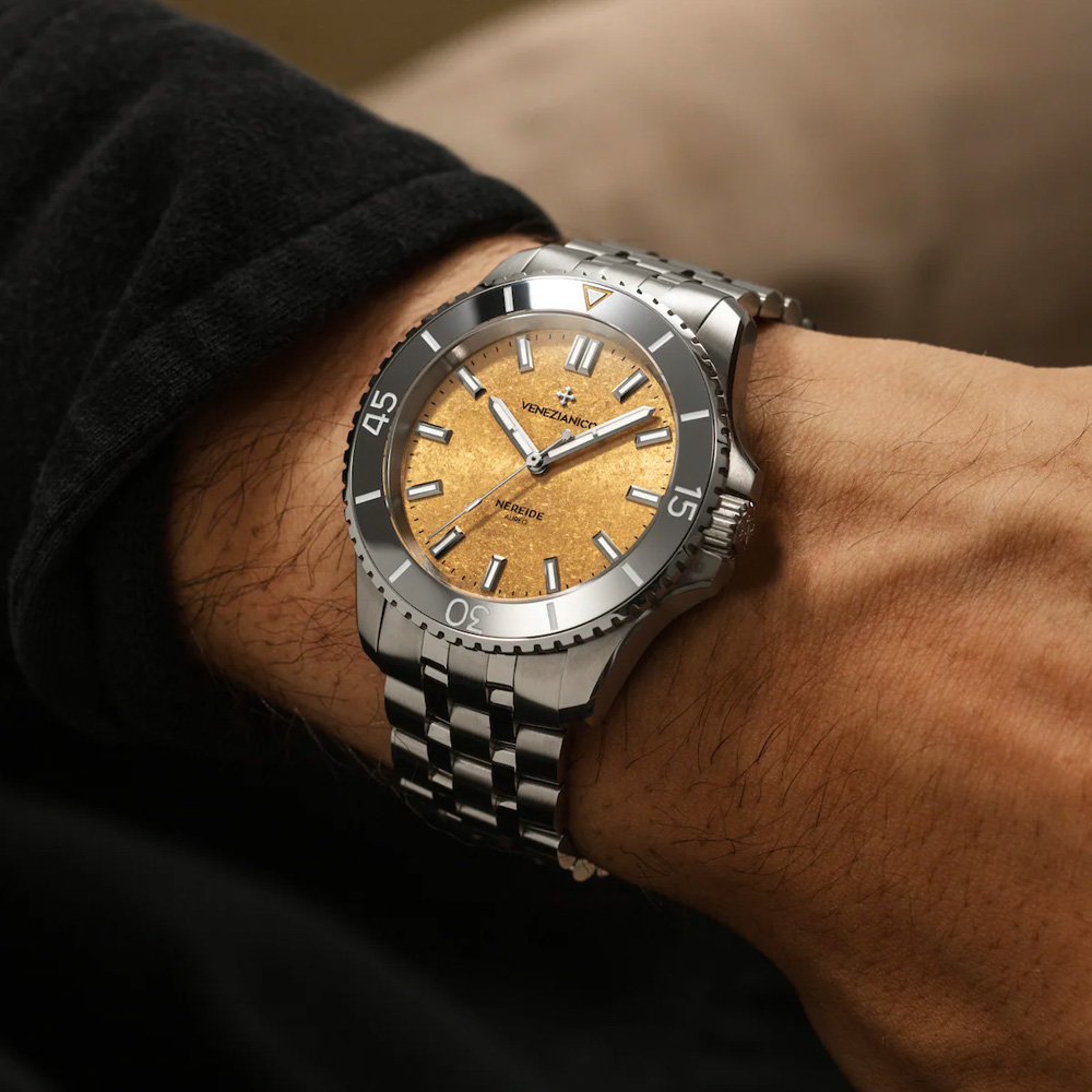 3121590S_2.jpg