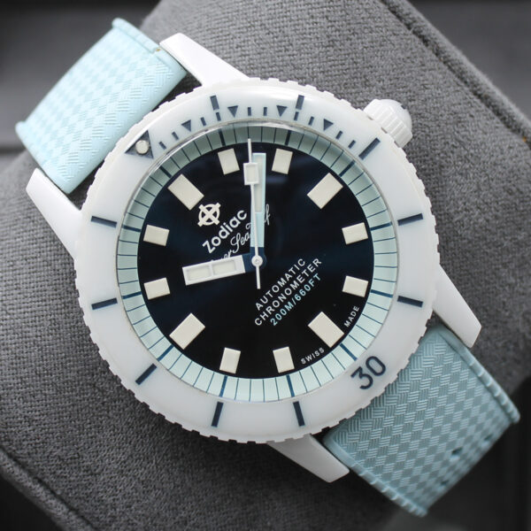 ZO9590_11.jpg