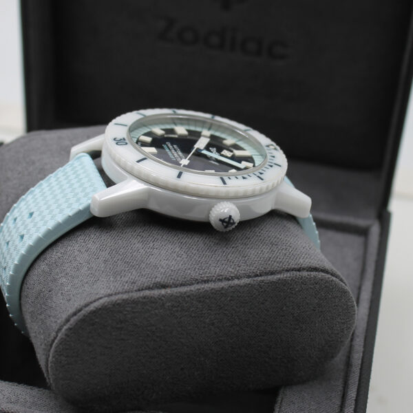 ZO9590_8.jpg