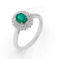 Anello in oro bianco con smeraldo e contorno di diamanti