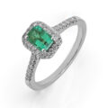 Anello in oro bianco con smeraldo (ct 0,66) e diamanti (ct 0,23)