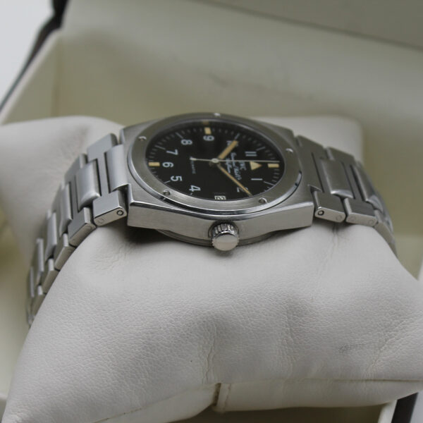 IW3506_6.jpg