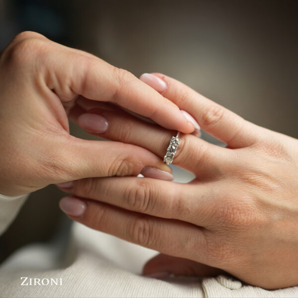 Trilogy IGI-Gia F Si1 1.04_9.jpg