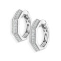Orecchini ad anella in oro bianco con diamanti (ct 0,48)