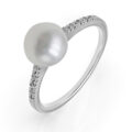 Anello in oro bianco con perla Akoya e diamanti (0,05 ct)