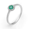Anello in oro bianco con smeraldo (0,33 ct) e diamanti (0,24 ct)