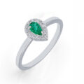 Anello in oro bianco con smeraldo (ct 0,25) e diamanti (ct 0,09)