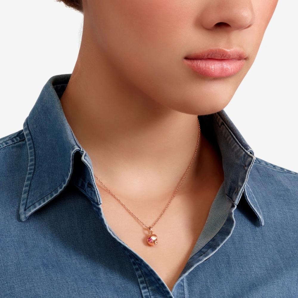 DMC5006-POMEG-RY09R_2 2.jpg