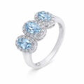 Anello trilogy in oro bianco con acquamarina (0,85 ct) e diamanti (0,38 ct)