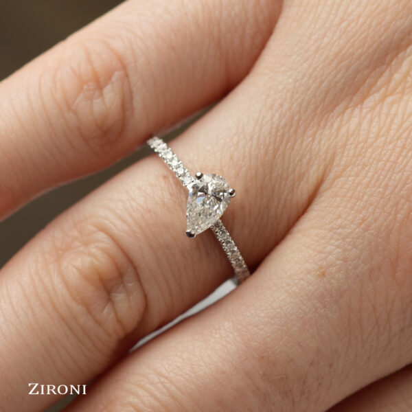 AN067-GIA E Si1 Ct0.50 Pear_2.jpg