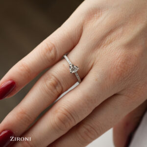 AN067-GIA E Si1 Ct0.51 Heart_3.jpg