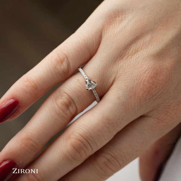 AN067-GIA E Si1 Ct0.51 Heart_3.jpg