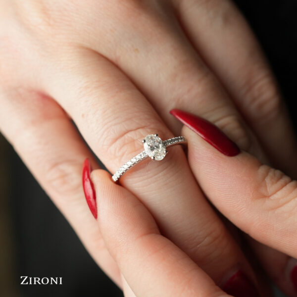 AN068-GIA F Si1 Ct0.51 Oval_3.jpg