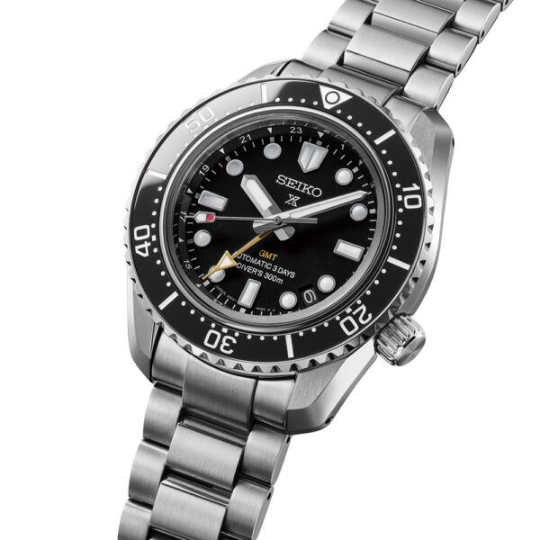 HBC002J_2.jpg